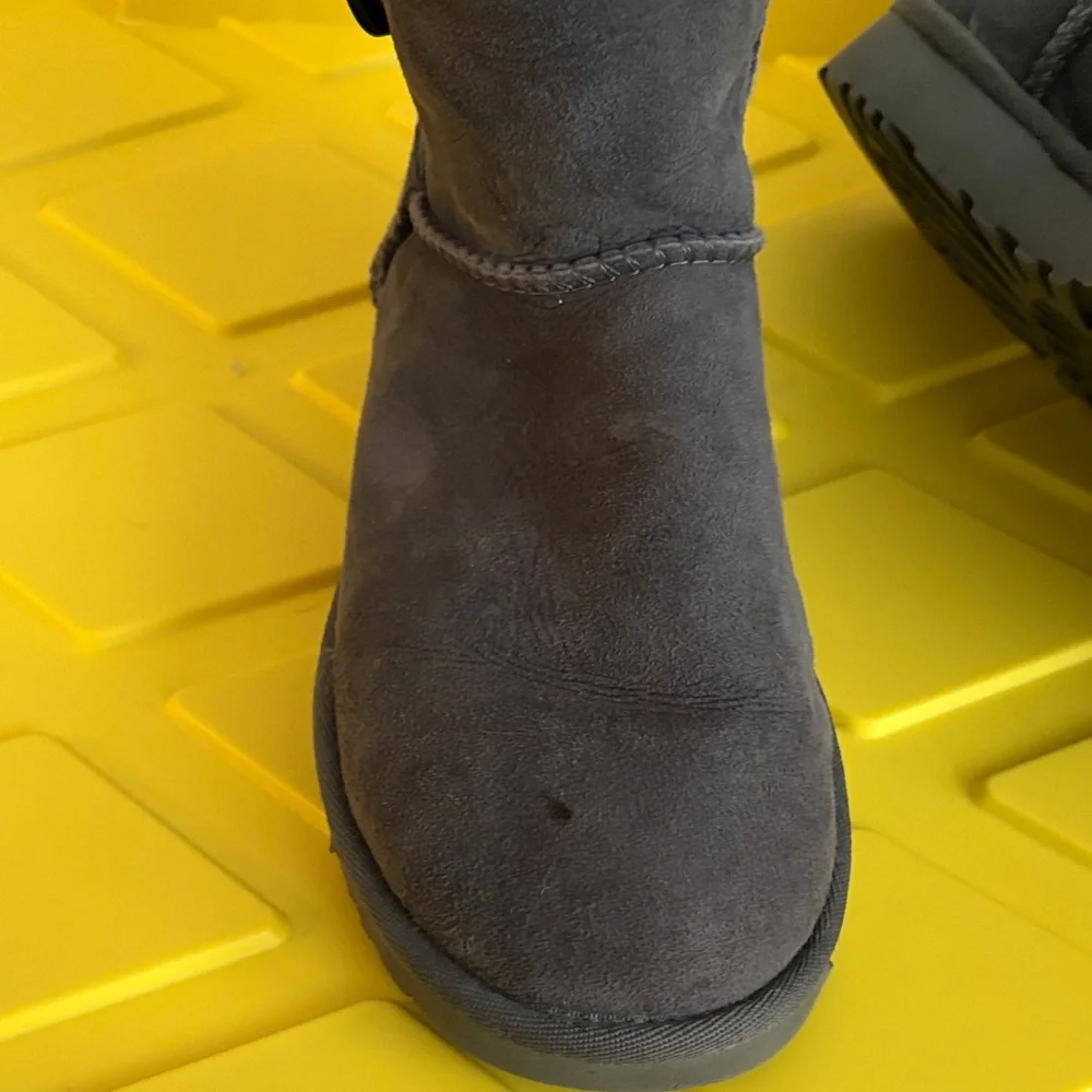 UGG Charcoal Tall Boots. Bailey Button - Picture 5 of 5